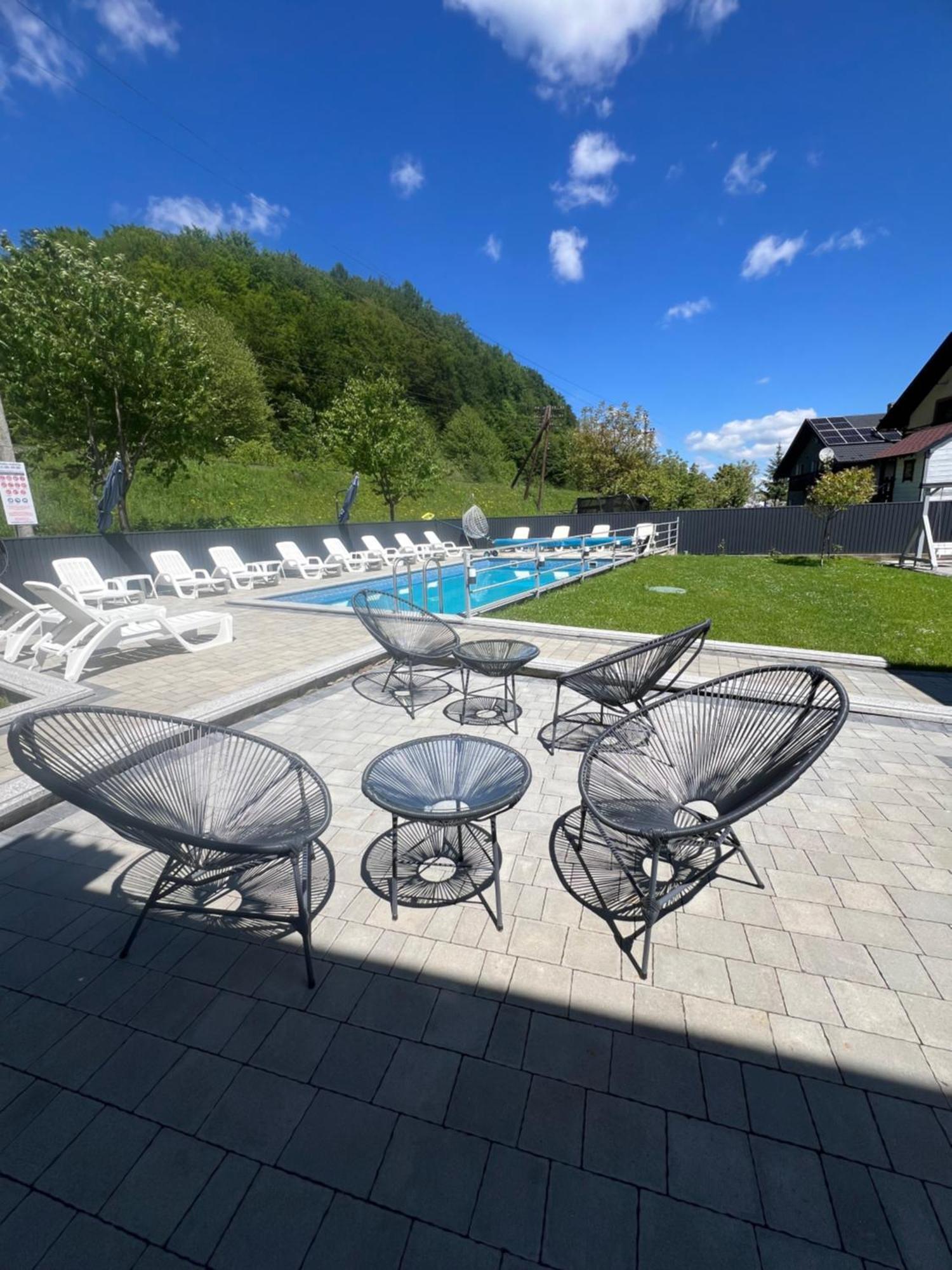 Фенікс Hotel Yaremche Luaran gambar