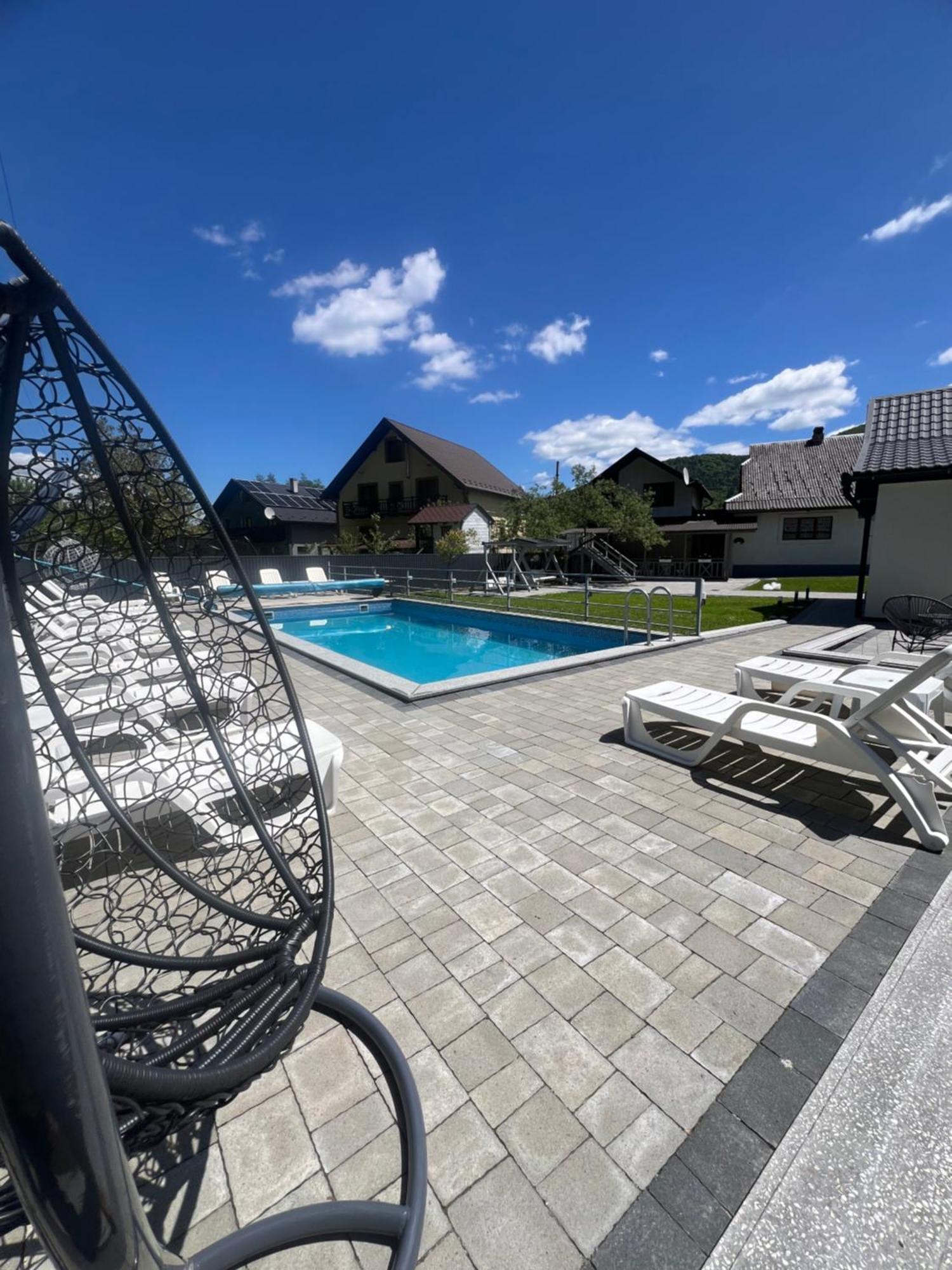 Фенікс Hotel Yaremche Luaran gambar