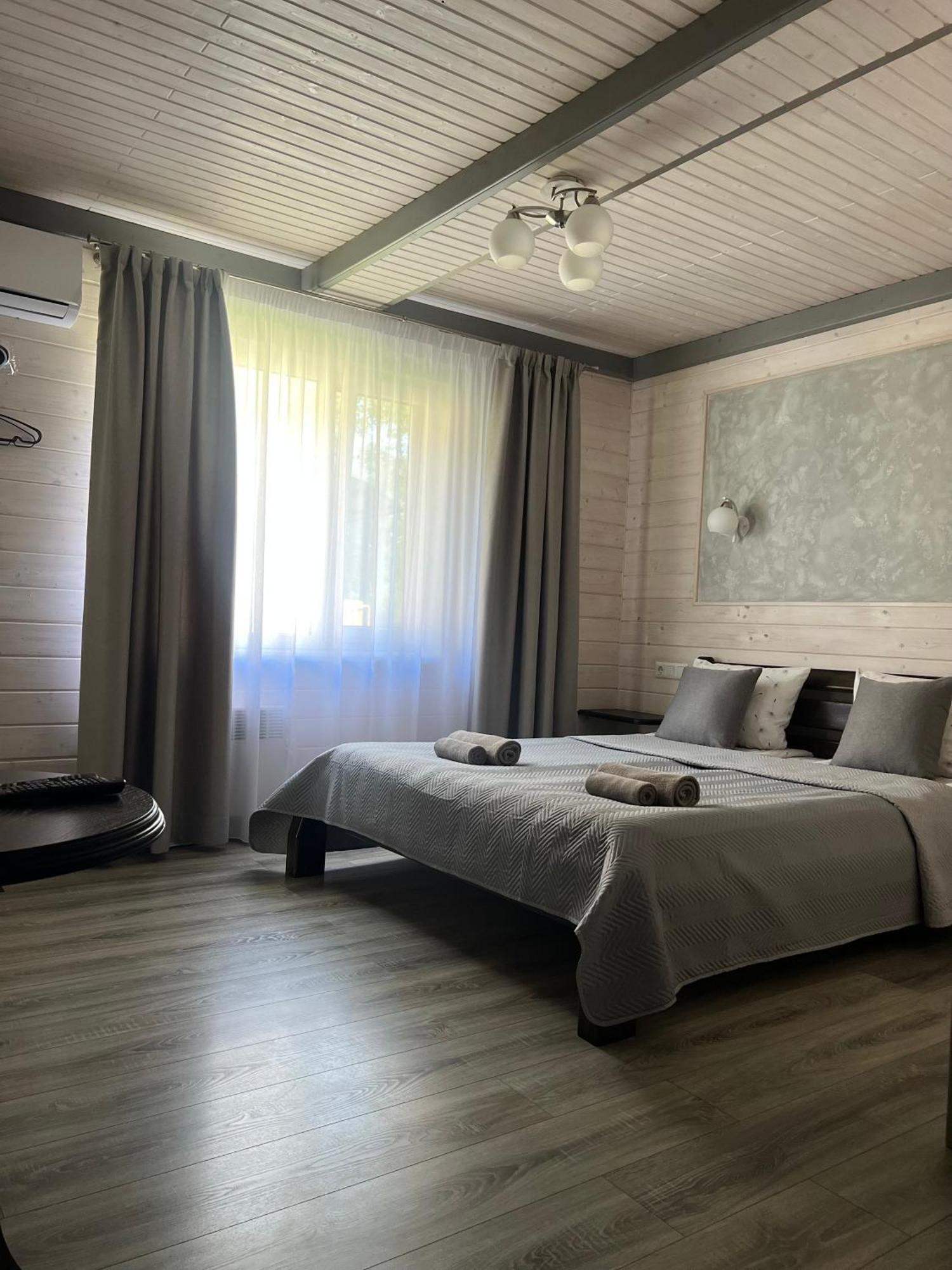 Фенікс Hotel Yaremche Luaran gambar